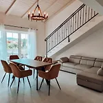 Stone House Apartment