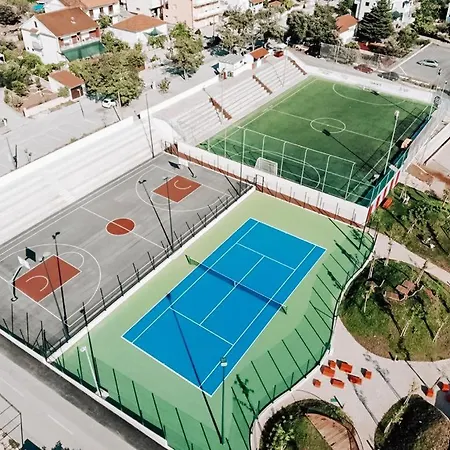 アパート Stone House