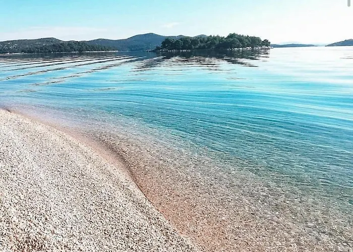 Stone House アパート